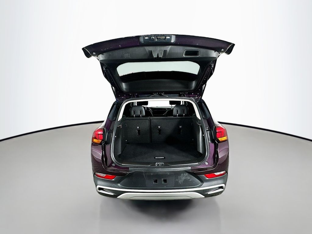 Used 2020 Black Buick Select image 29