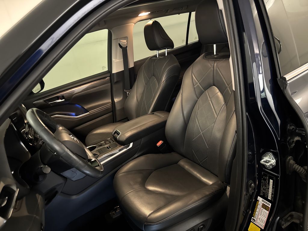 2020 Blueprint Toyota Highlander Platinum FWD SUV