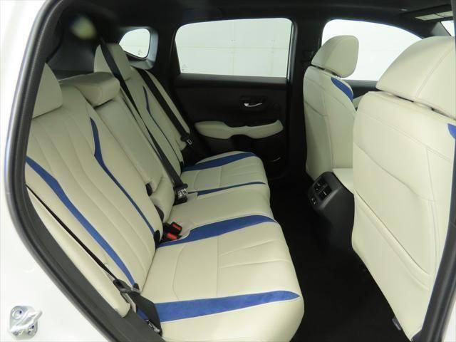 Thumbnail: 2025 Acura ADX - 23