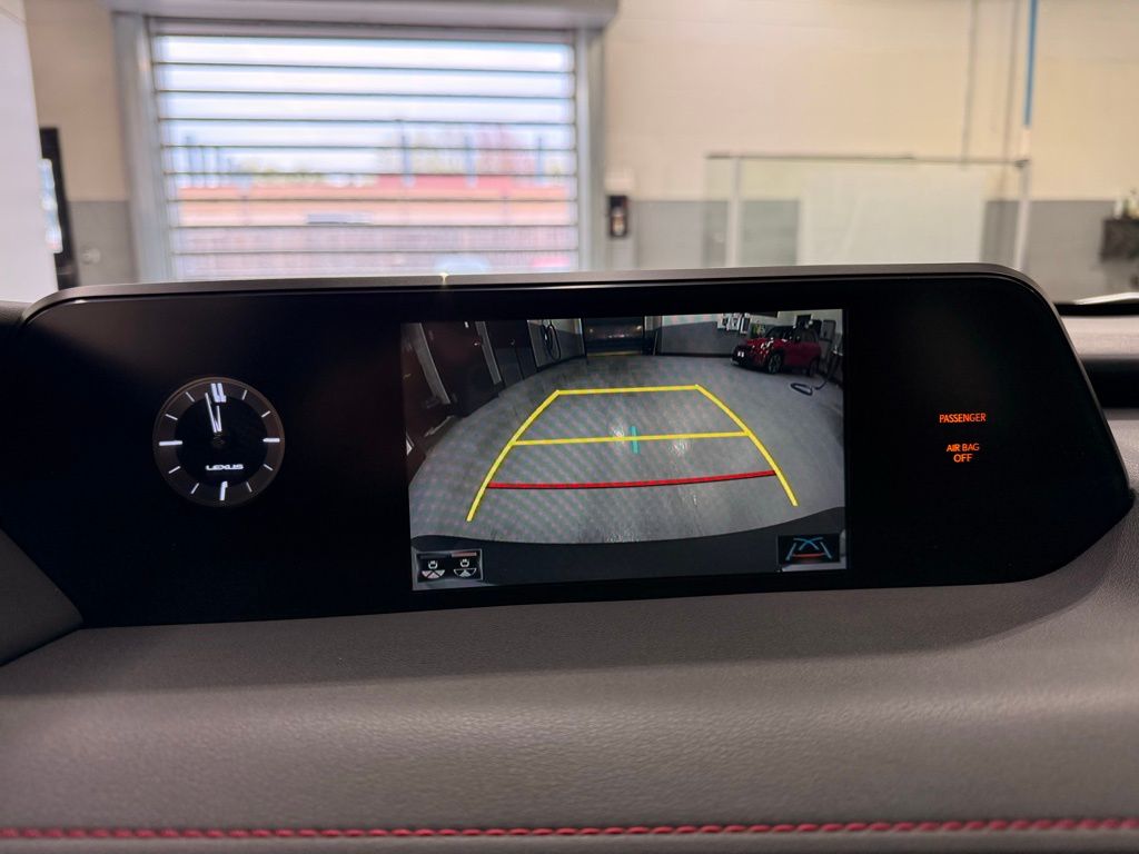 2021 Lexus UX 250h 17