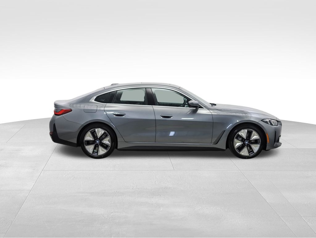 2025 BMW i4 xDrive40 6