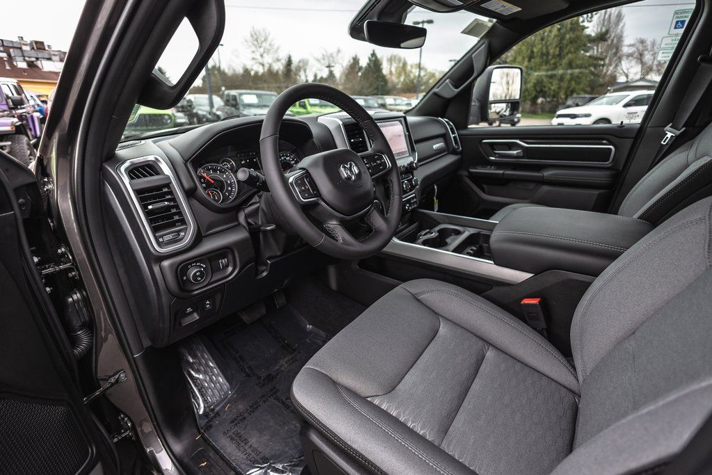 2026 Ram 1500 BIG Horn Big Horn/Lone Star thumbnail 23
