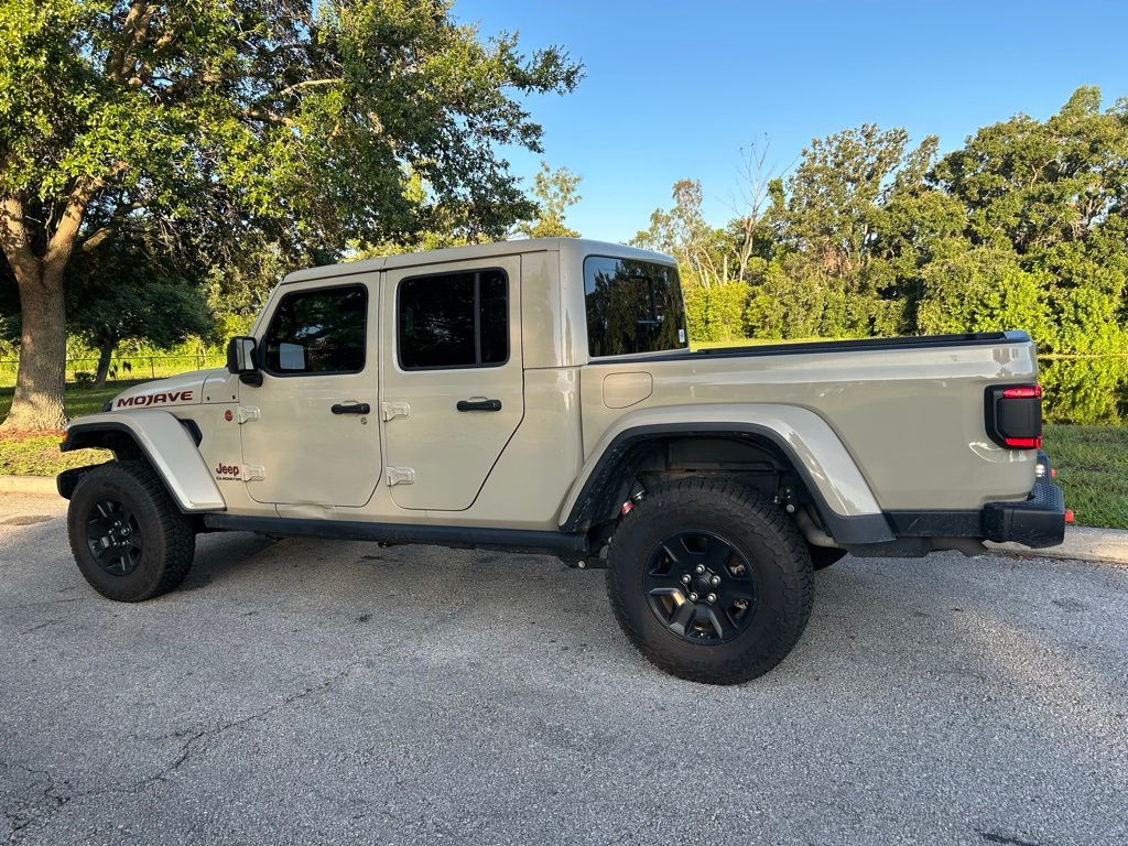 Thumbnail: 2020 Jeep Gladiator - 3