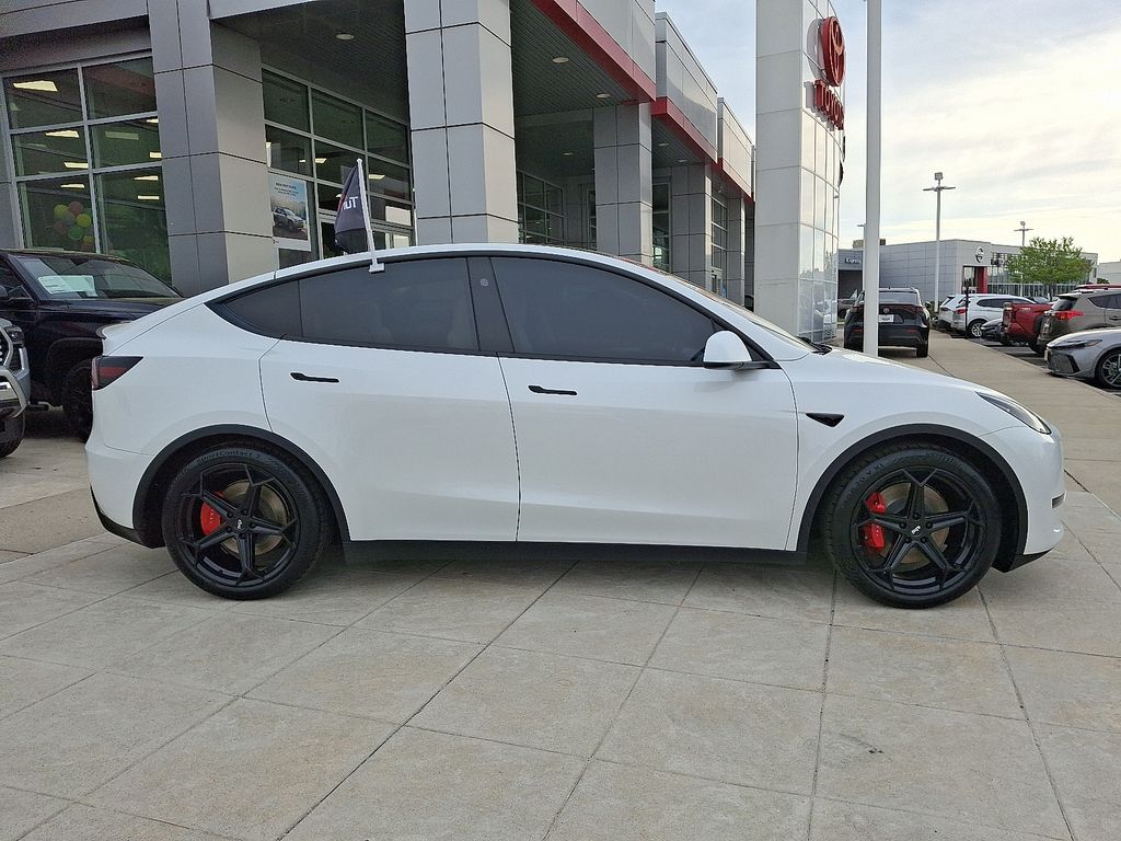 Thumbnail: 2023 Tesla Model Y - 7