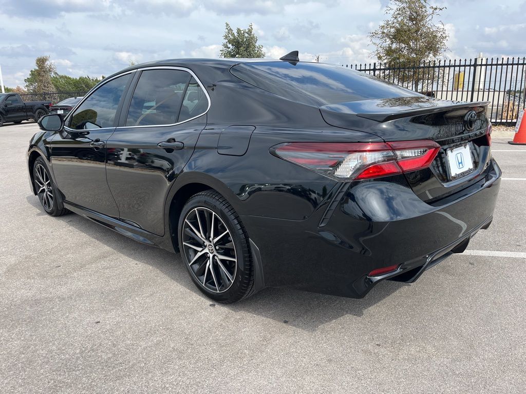Thumbnail: 2021 Toyota Camry - 6