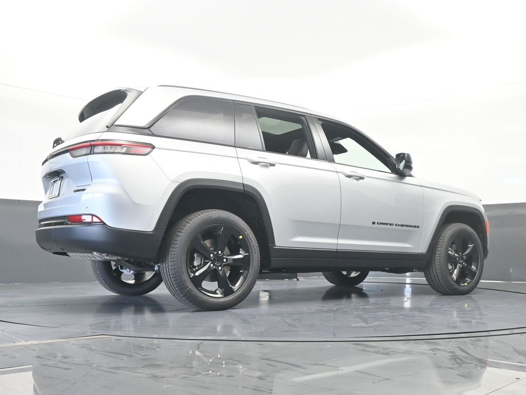 New 2025 Silver Zynith Jeep Limited image 56