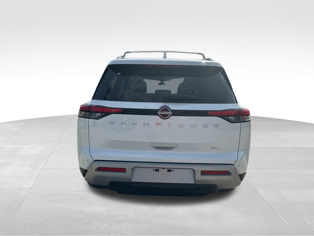 2025 Everest White Pearl Tricoat Nissan Pathfinder SL FWD SUV