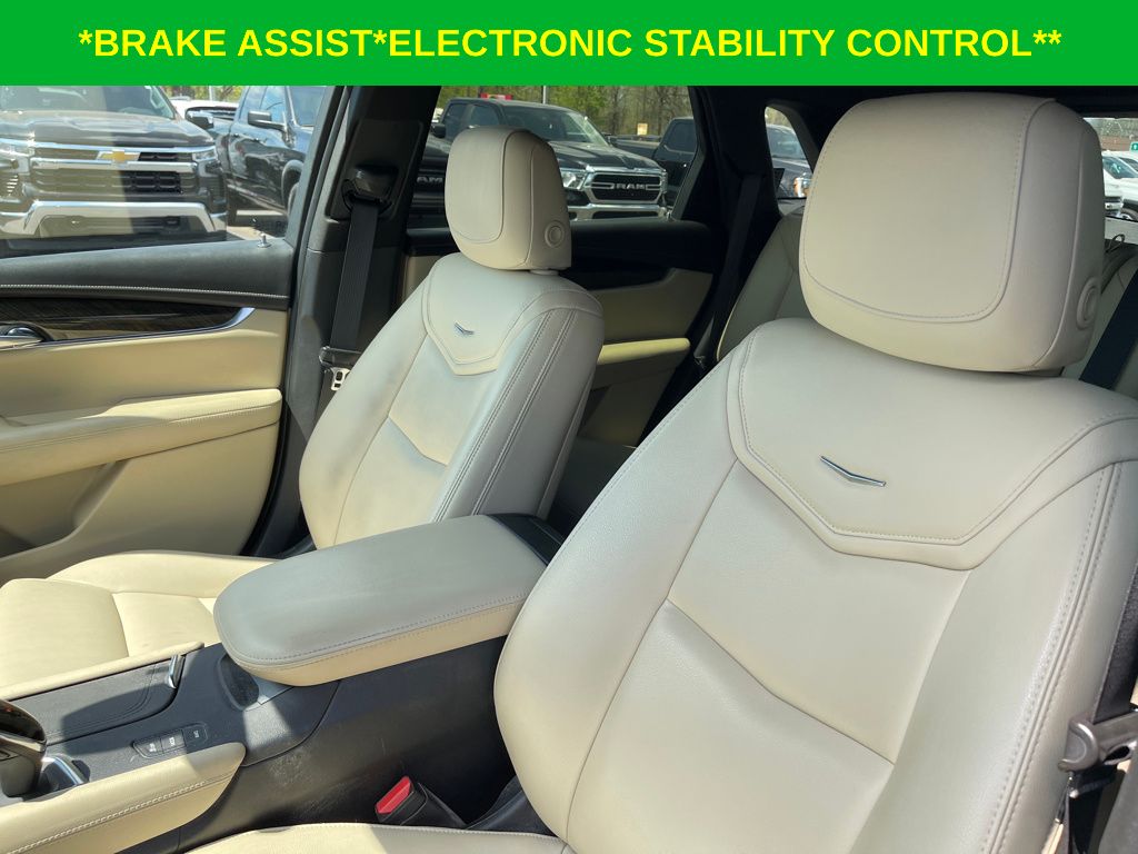 used 2019 Cadillac XT5 car, priced at $19,400