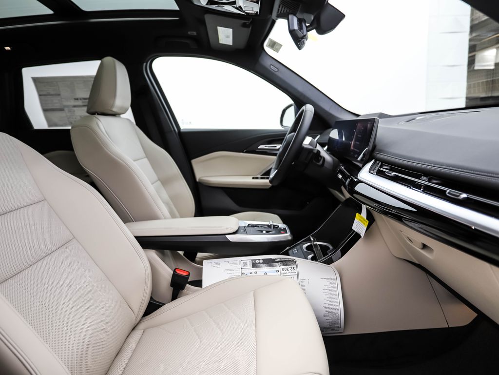 2025 BMW X1 xDrive28i 30