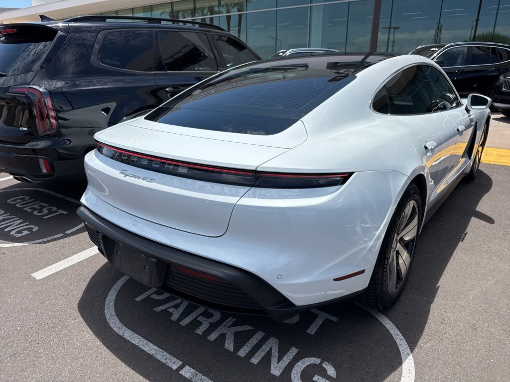 Thumbnail: 2020 Porsche Taycan - 3