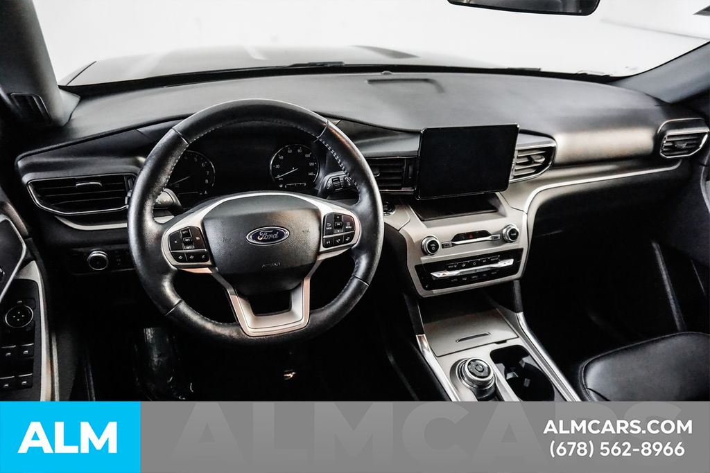 Used 2023 Red Ford XLT image 19
