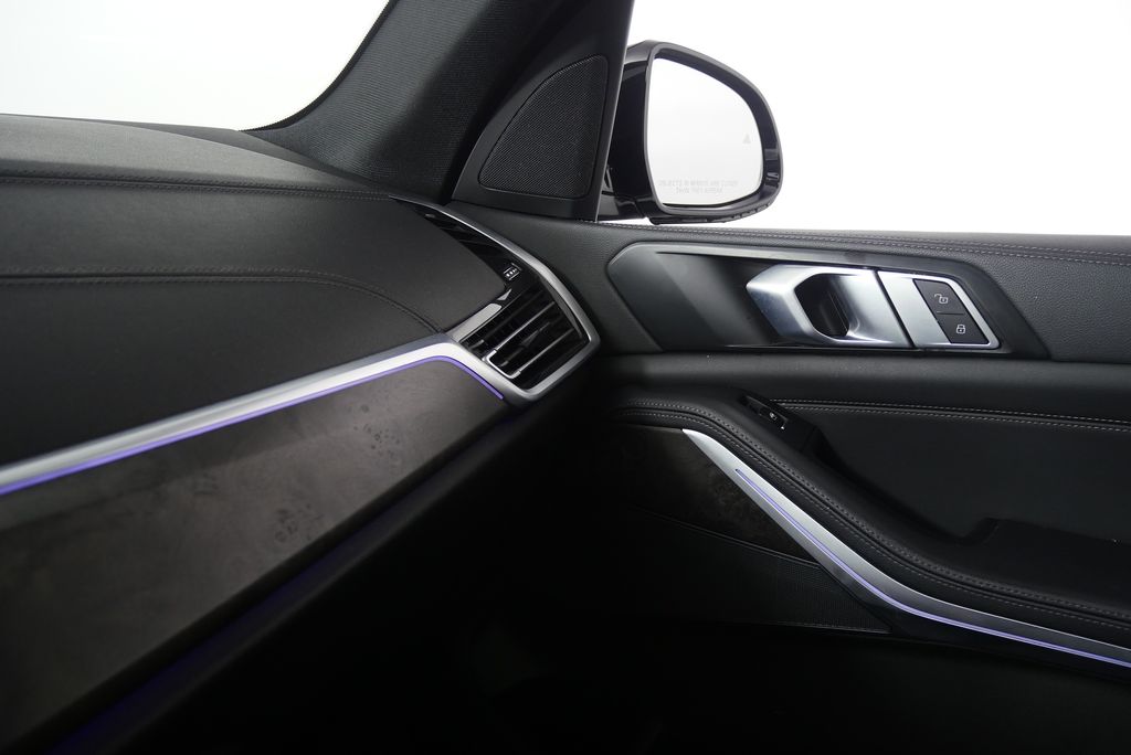Thumbnail: 2023 BMW X5 - 28