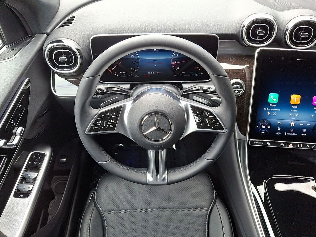 Thumbnail: 2025 Mercedes-Benz GLC - 7