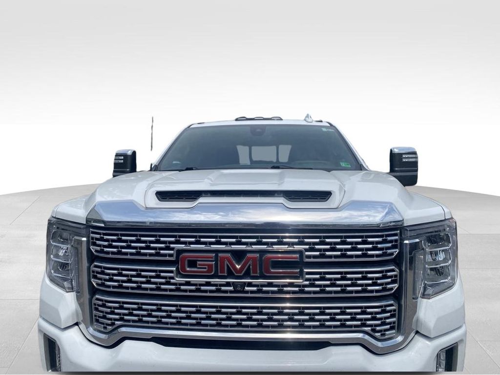 Used 2020 White GMC Denali image 15