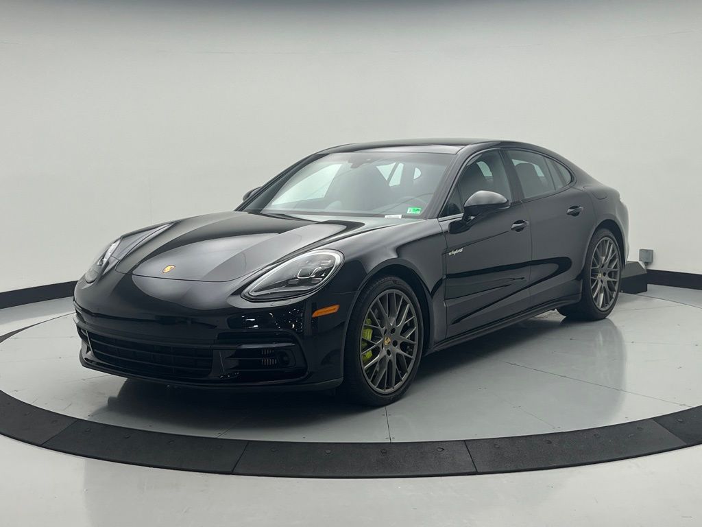 2018 Porsche Panamera 4 Hero Image