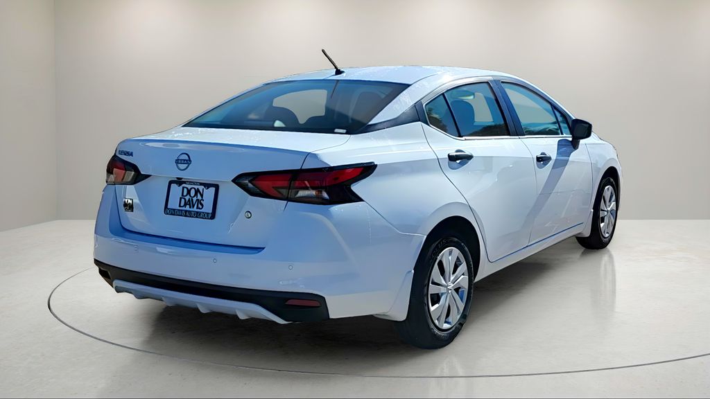2025 Nissan Versa