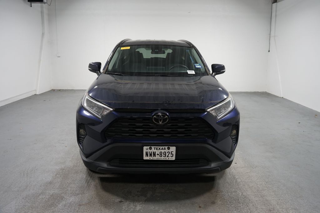 2021 Toyota RAV4 XLE 2