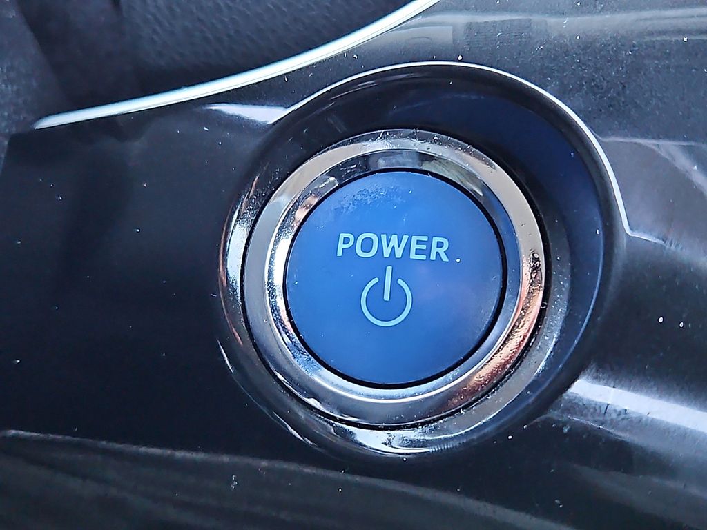 Thumbnail: 2018 Toyota Prius Prime - 20