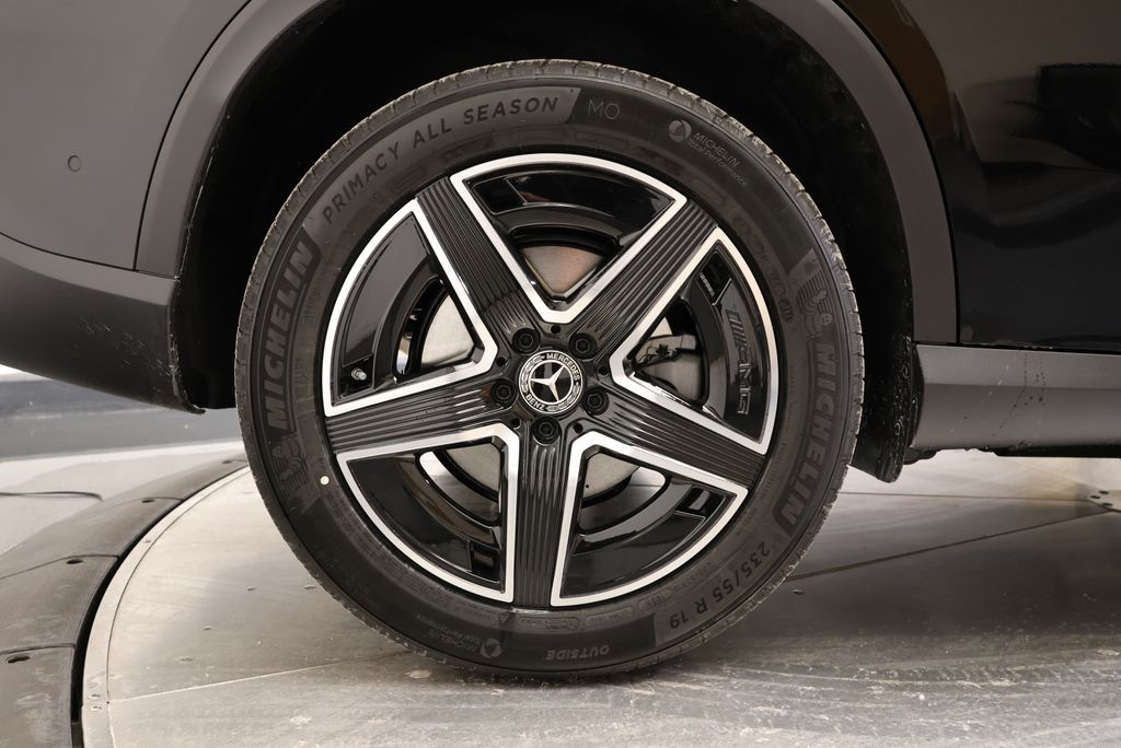 Thumbnail: 2026 Mercedes-Benz GLC - 15