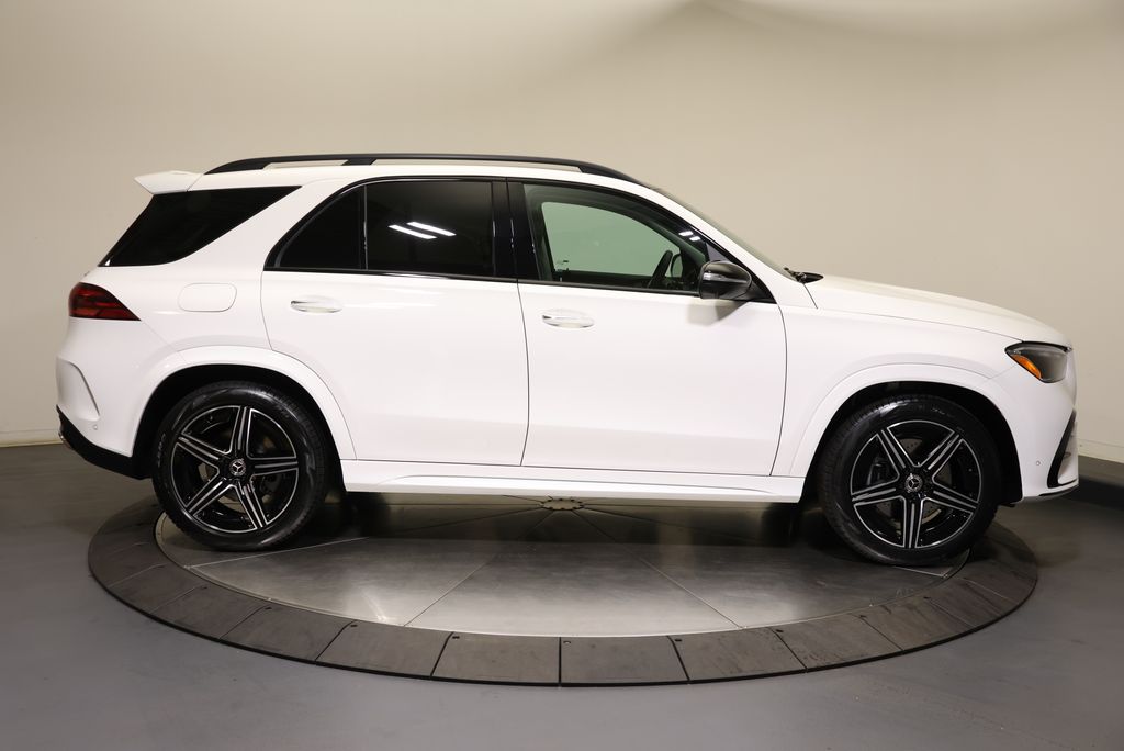 Thumbnail: 2026 Mercedes-Benz GLE - 8