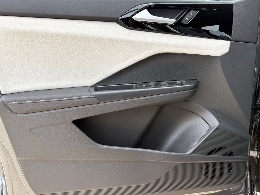 New 2026 Gray Volkswagen 1.5T S image 10