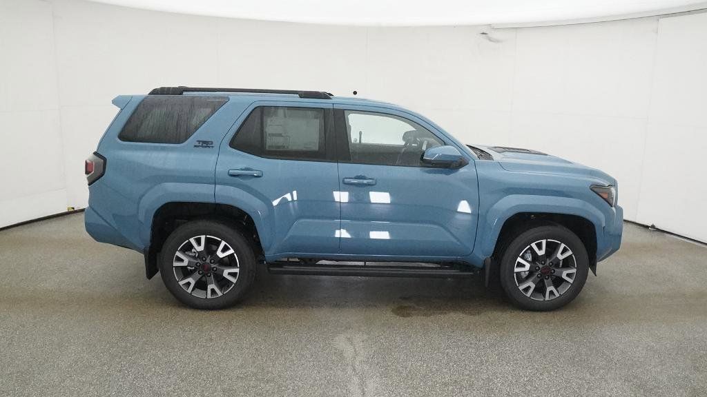 Thumbnail: 2025 Toyota 4Runner - 18