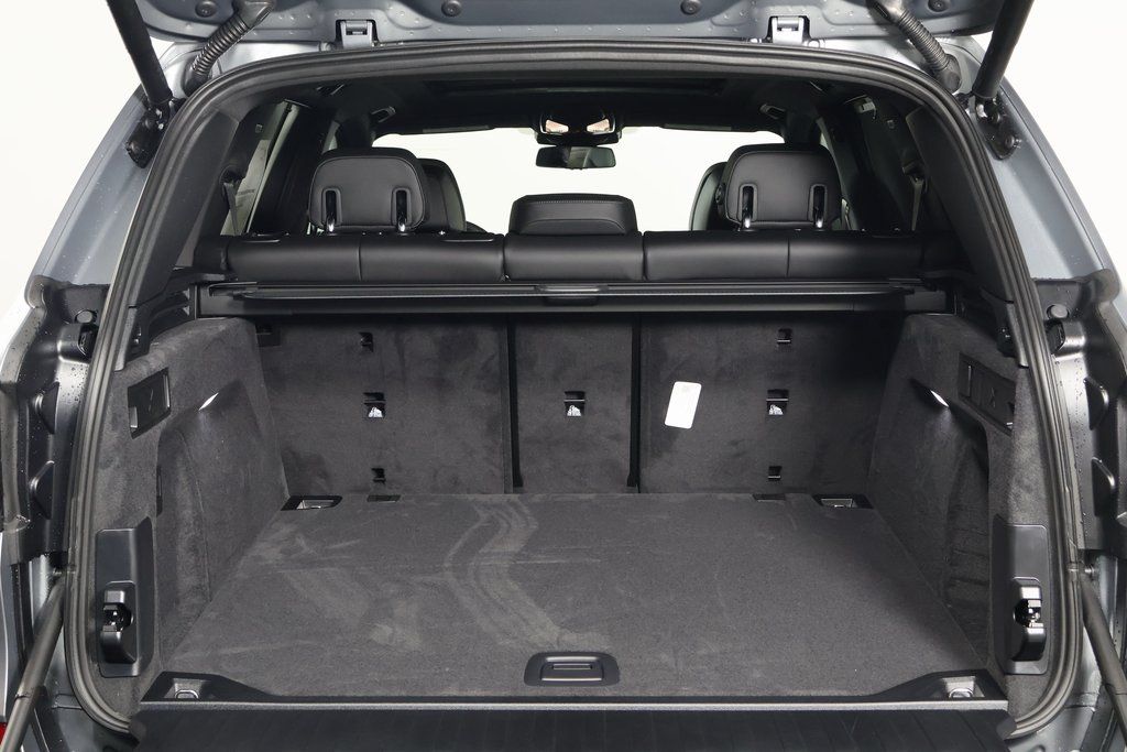 Thumbnail: 2026 BMW X5 - 9