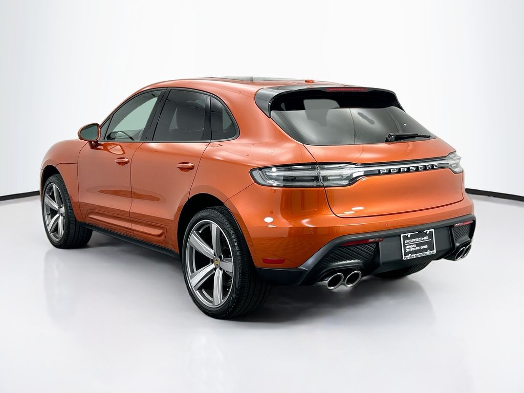Thumbnail: 2025 Porsche Macan - 3