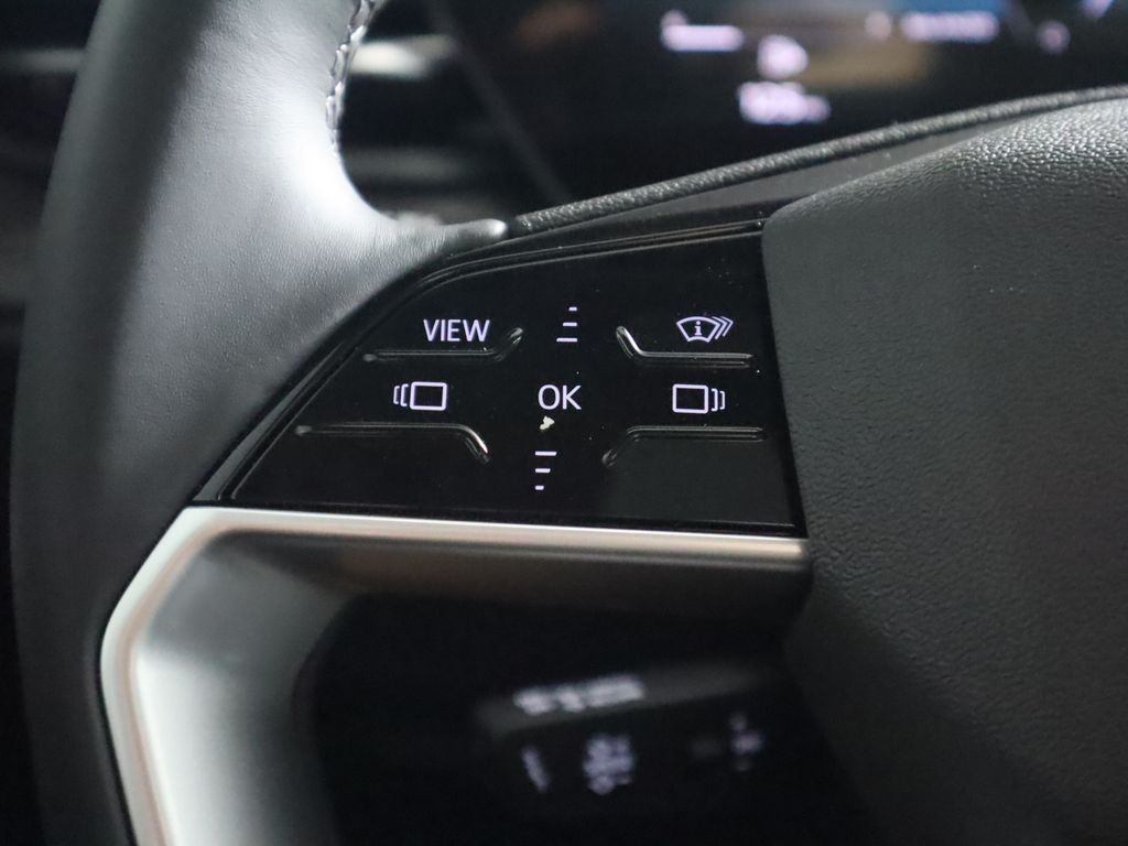 Thumbnail: 2025 Audi Q5 - 12