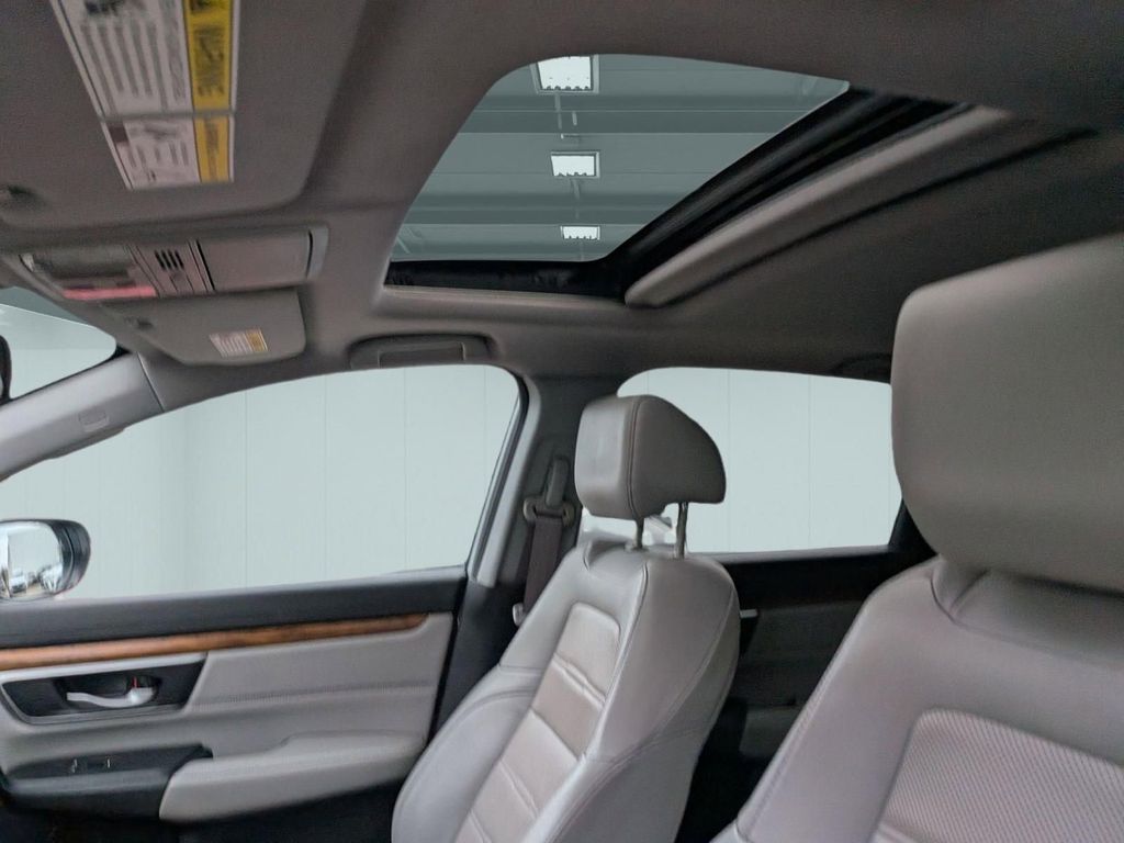 2022 Honda CR-V Touring - Photo 30