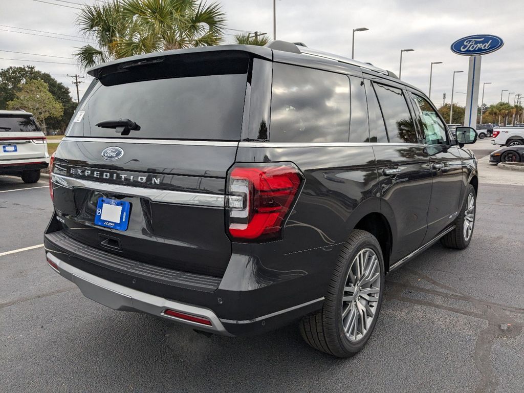 2024 Ford Expedition Platinum