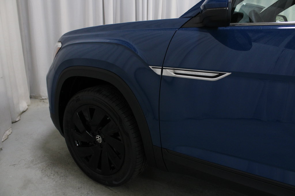 New 2026  Volkswagen SE w/Technology image 28