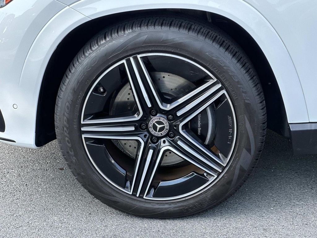 Thumbnail: 2026 Mercedes-Benz GLE - 9