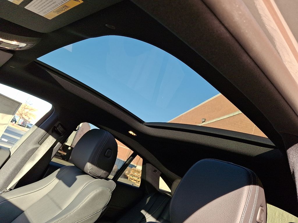 Thumbnail: 2026 Mercedes-Benz GLE - 10