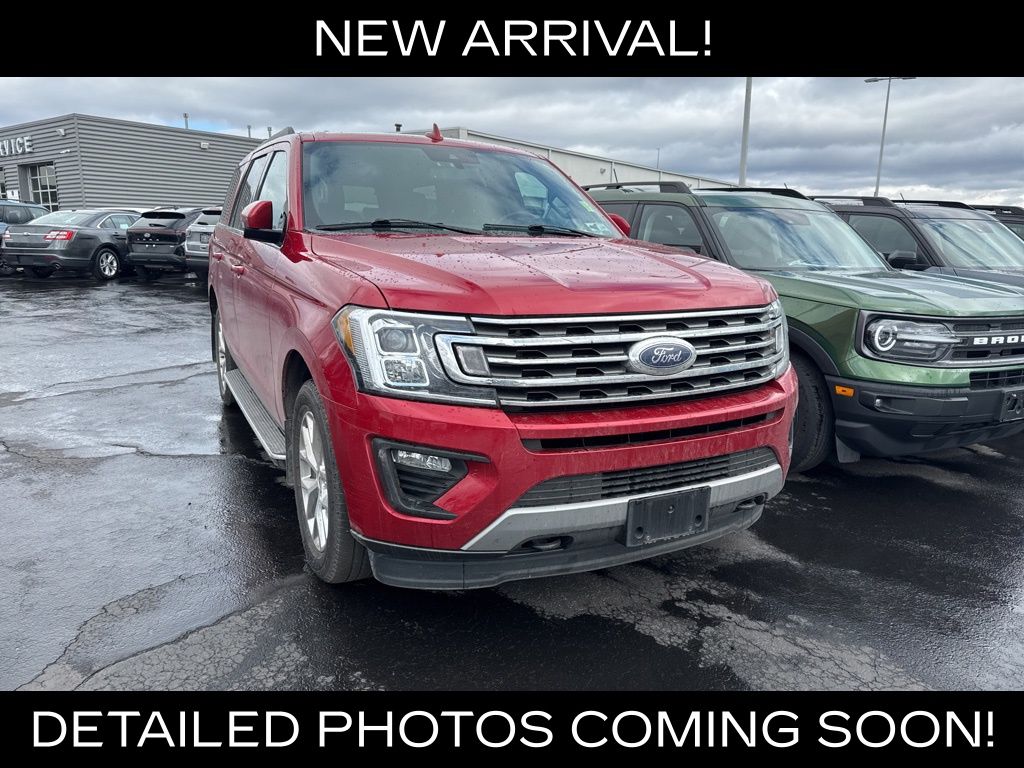 Red Metallic 2021 Ford Expedition XLT 4WD SUV / Crossover Four-Wheel Drive Automatic