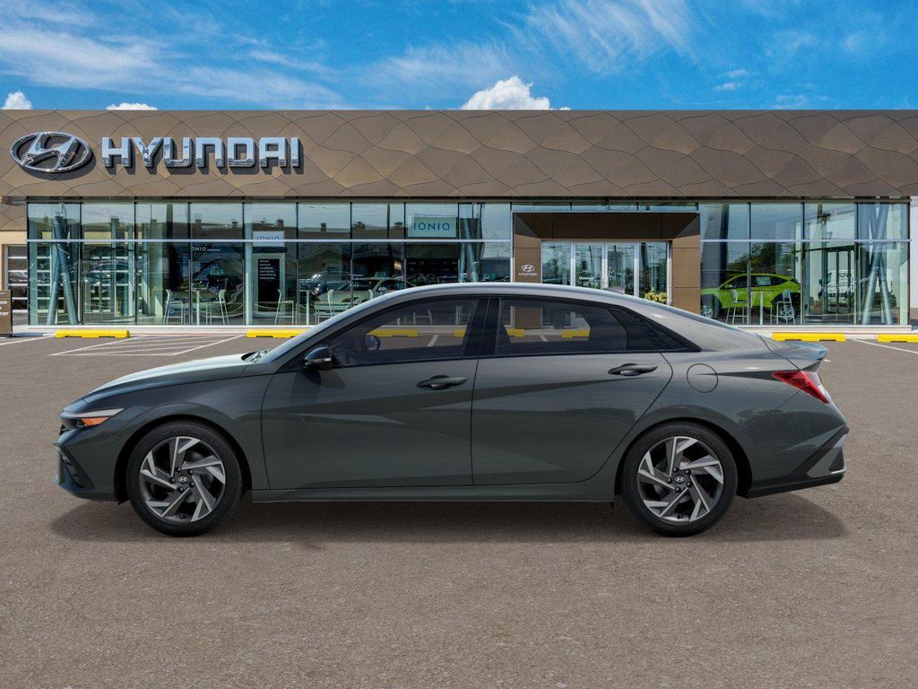 Thumbnail: 2025 Hyundai Elantra - 3