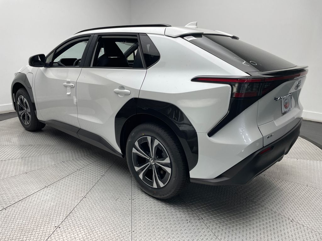 Thumbnail: 2025 Toyota bZ4X - 8