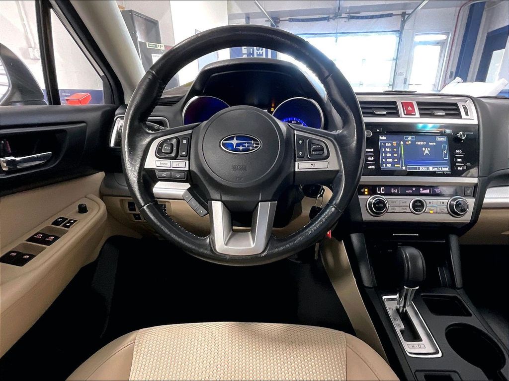 2015 Subaru Outback — photo 17