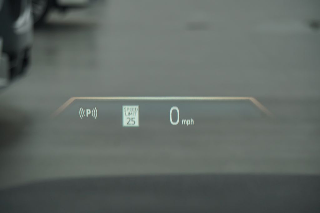 Thumbnail: 2025 BMW i5 - 8