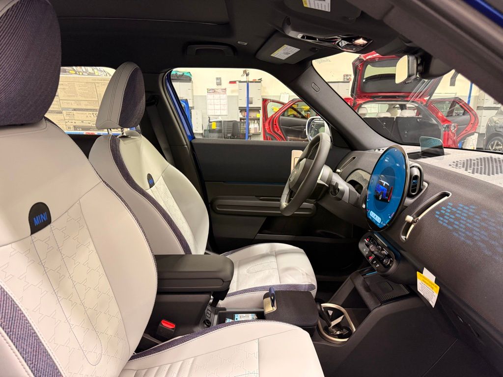 Thumbnail: 2026 MINI Cooper Countryman - 29