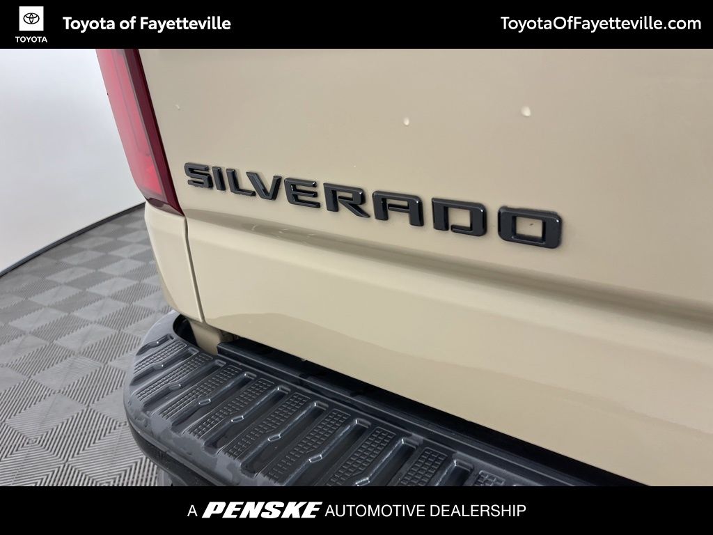 Thumbnail: 2022 Chevrolet Silverado 1500 - 11