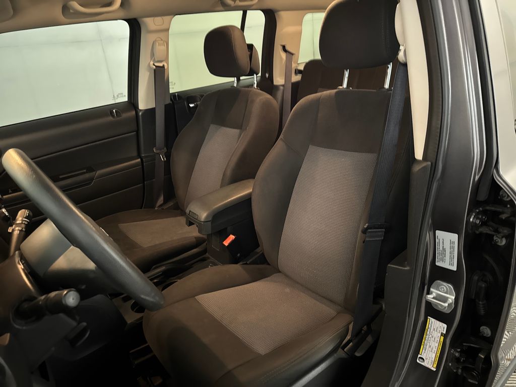 Used 2015 Gray Jeep Sport image 17