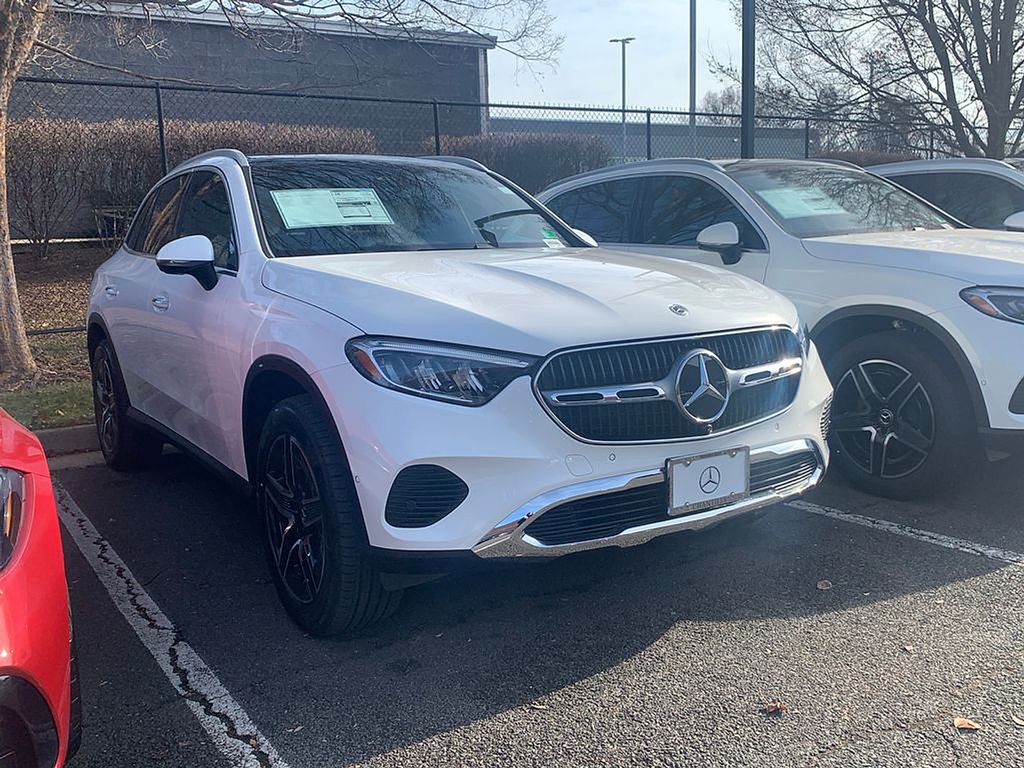 Thumbnail: 2026 Mercedes-Benz GLC - 3