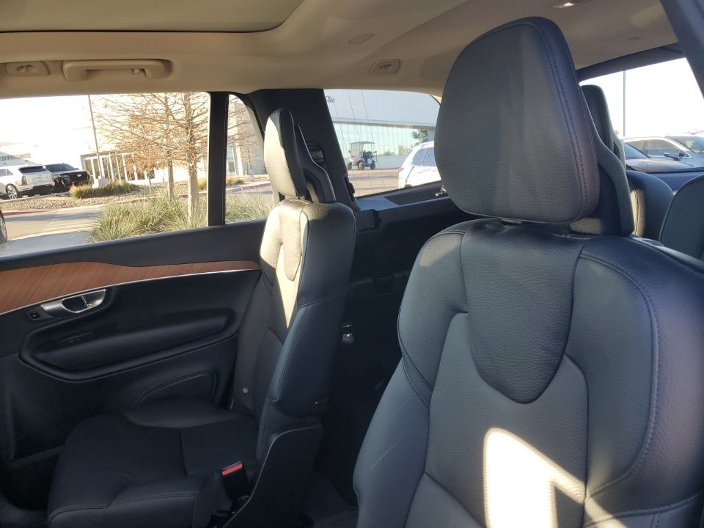Used Car 2024 Volvo Xc90  B6 Plus Bright Theme 6-seater For Sale Under $50,000 In Austin, Texas