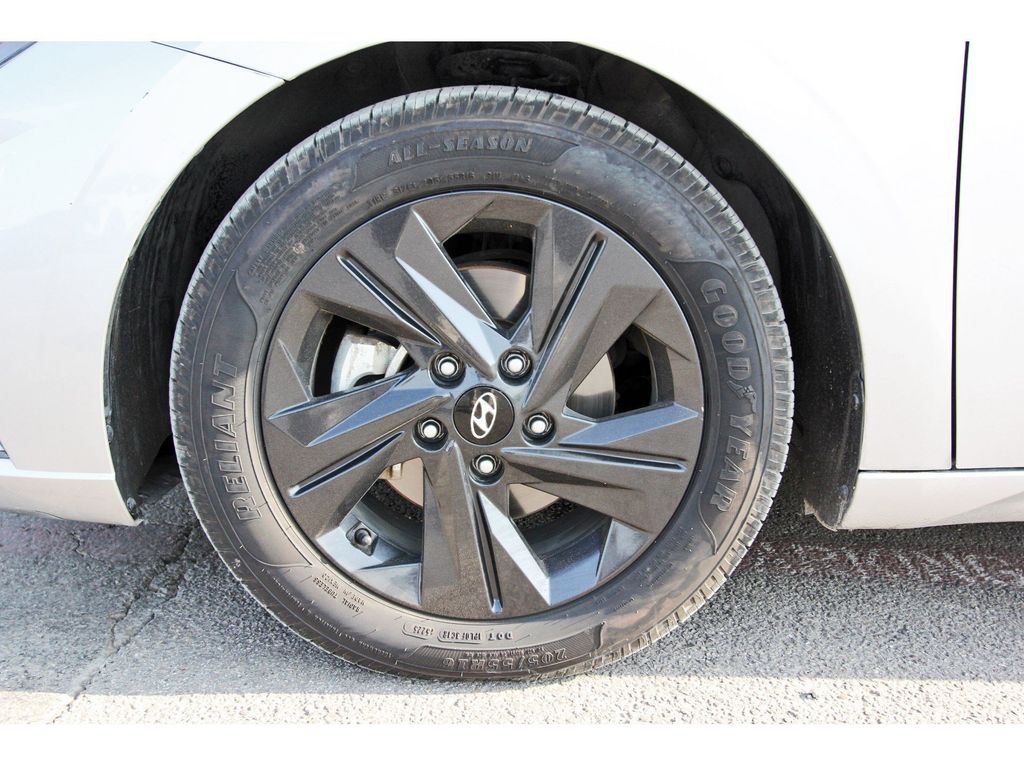 2022 Hyundai Elantra SEL Silver at Emmons Autoplex