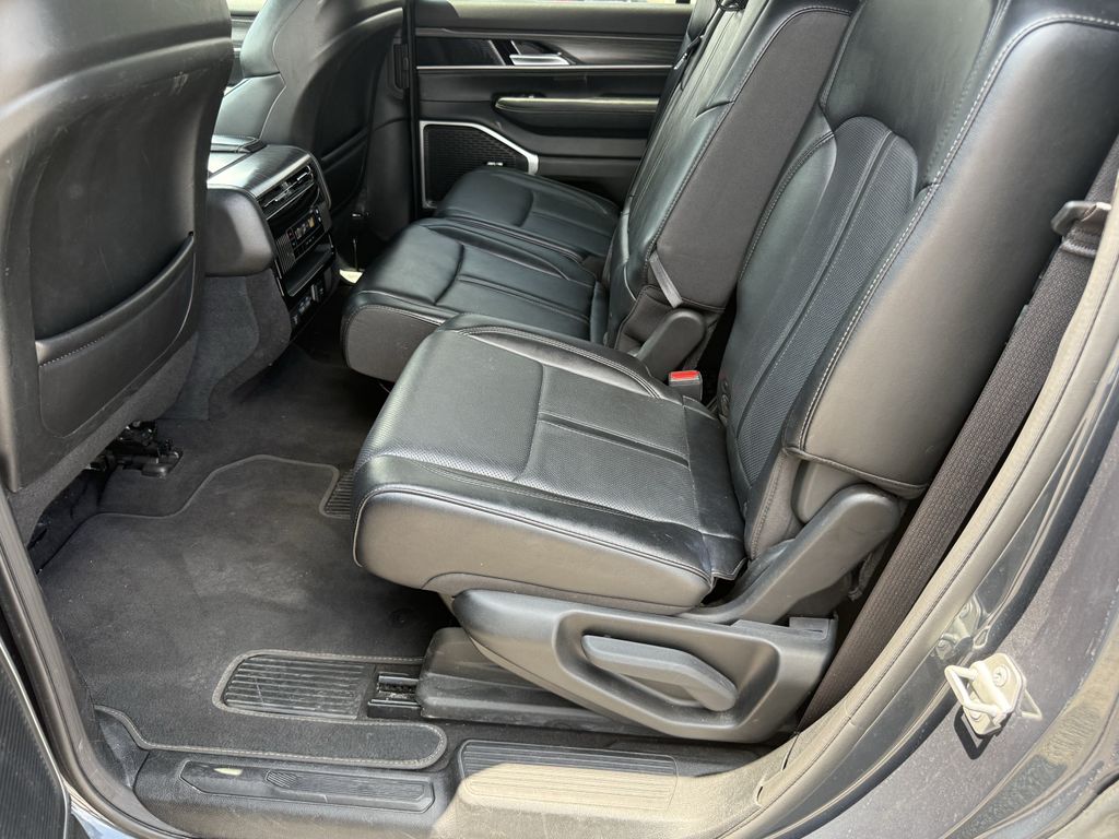 2024 Jeep Wagoneer Series II  at River Oaks CDJR