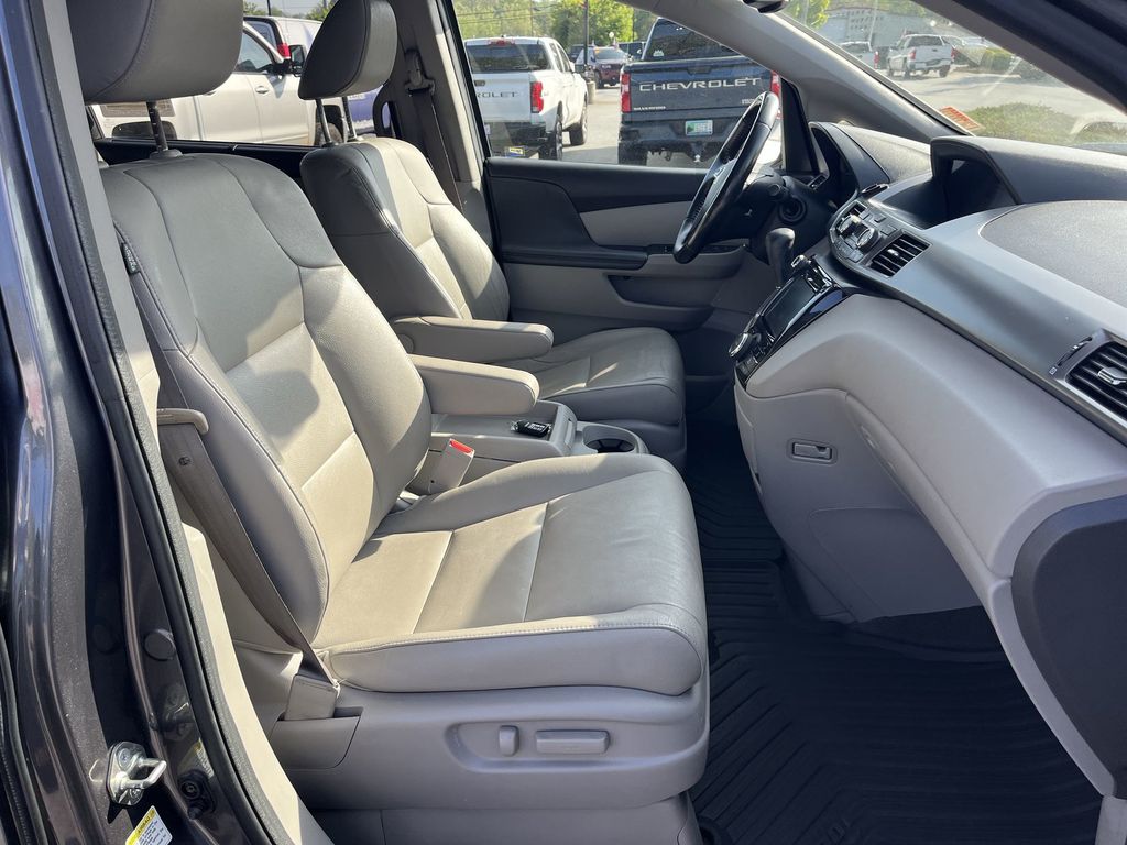 2016 Honda Odyssey EX-L photo