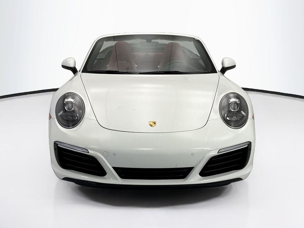 Thumbnail: 2019 Porsche 911 - 2