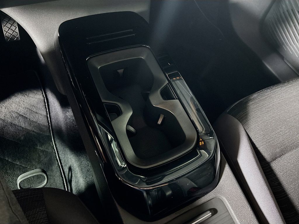 2022 Volkswagen ID.4 Pro