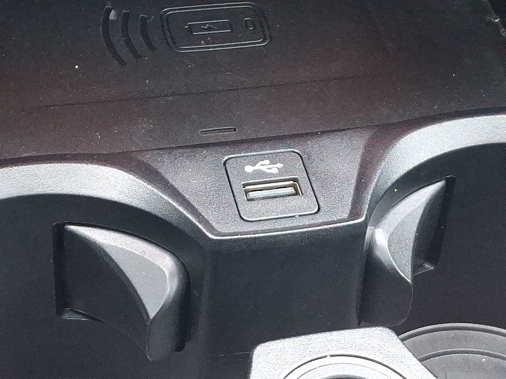 Thumbnail: 2024 BMW 3 Series - 26